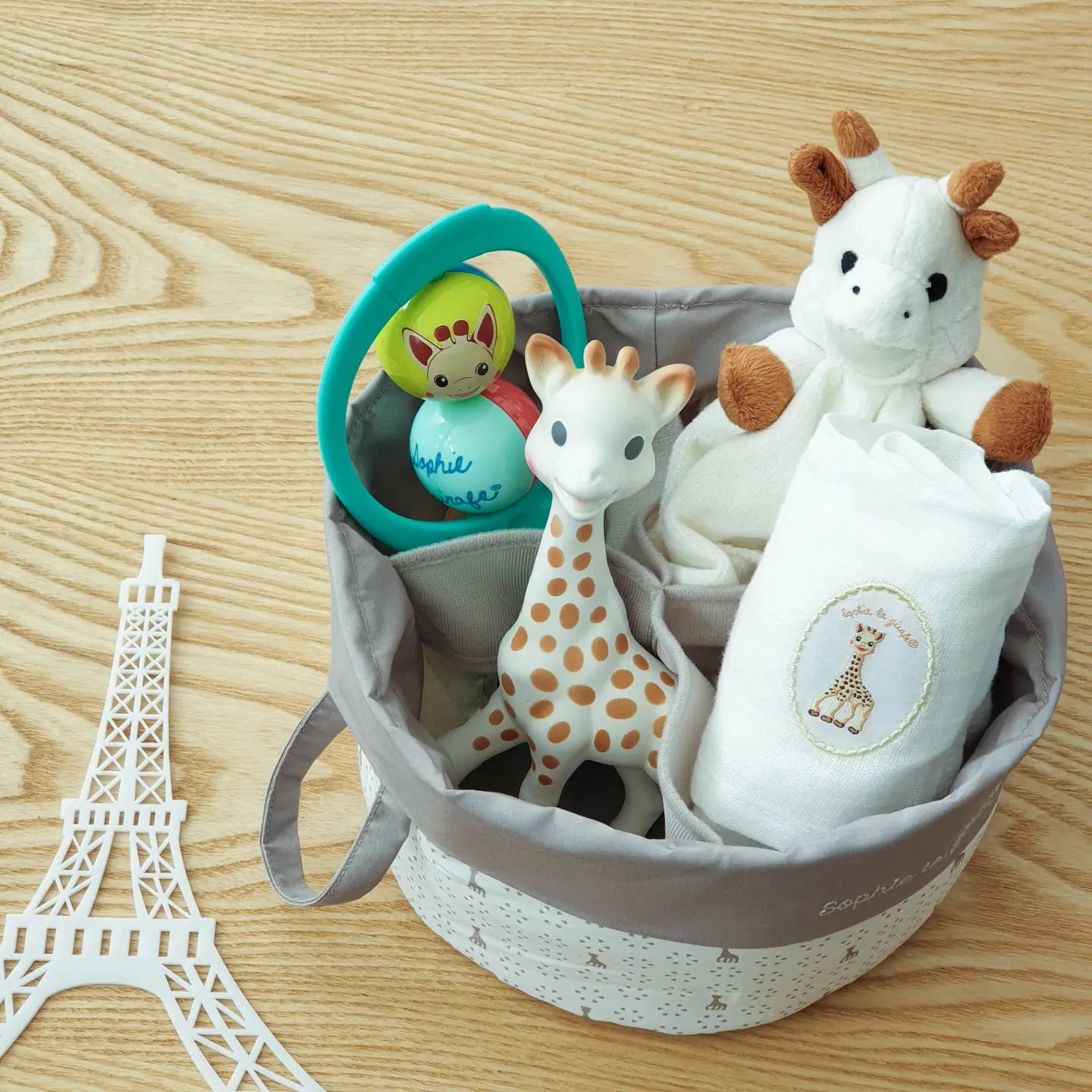 Sophie la Girafe Birth Basket