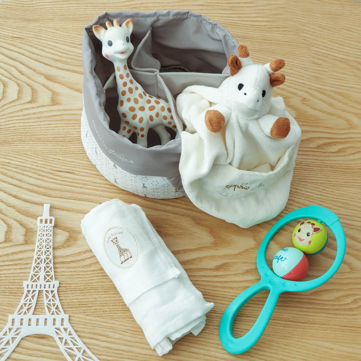 Sophie la Girafe Birth Basket