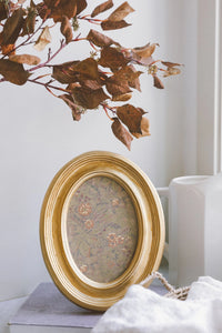 La Vie Est Belle Oval Photo Frame