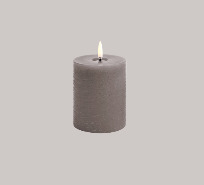 Uyuni Rustic Melted Pillar Candle — W7.8 × H10.1 cm