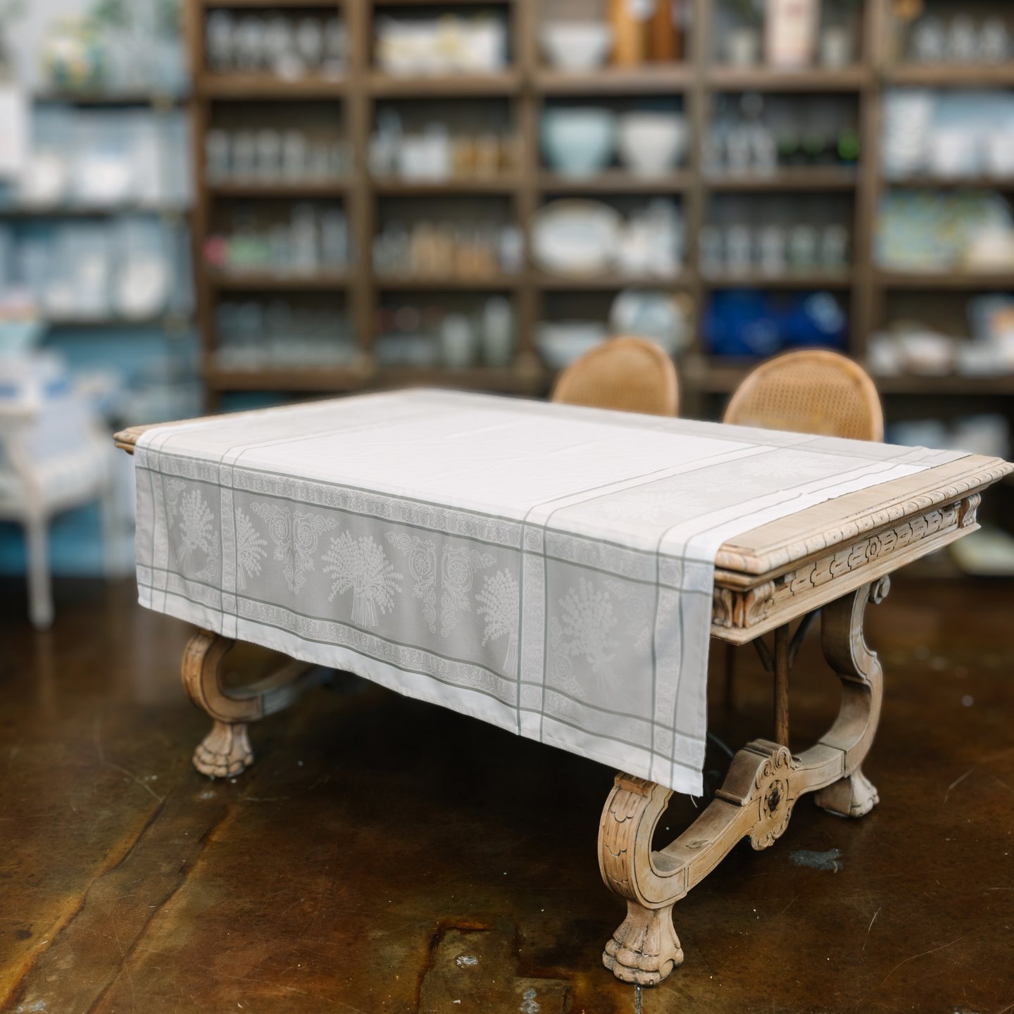 Sud Etoffe | “Luberon” French Jacquard Tablecloth