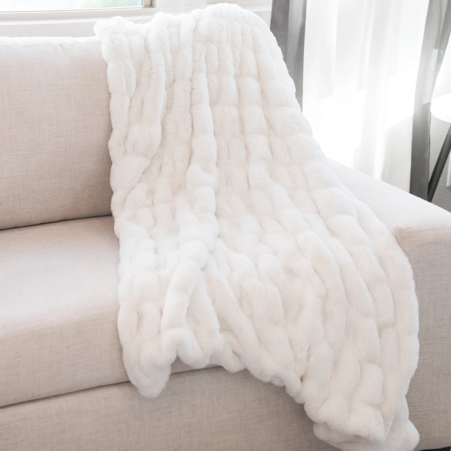 Luxe Ruched Faux Fur Throw Blanket