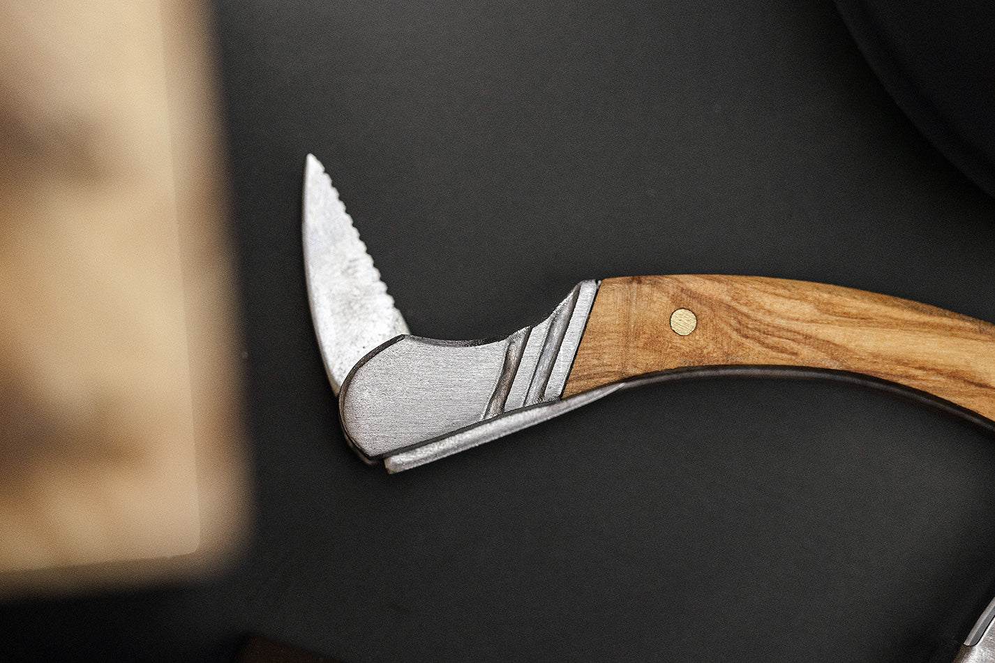 Laguiole Du Monde Exclusive Olive Wood Corkscrew