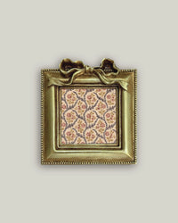 The Daisy Frame