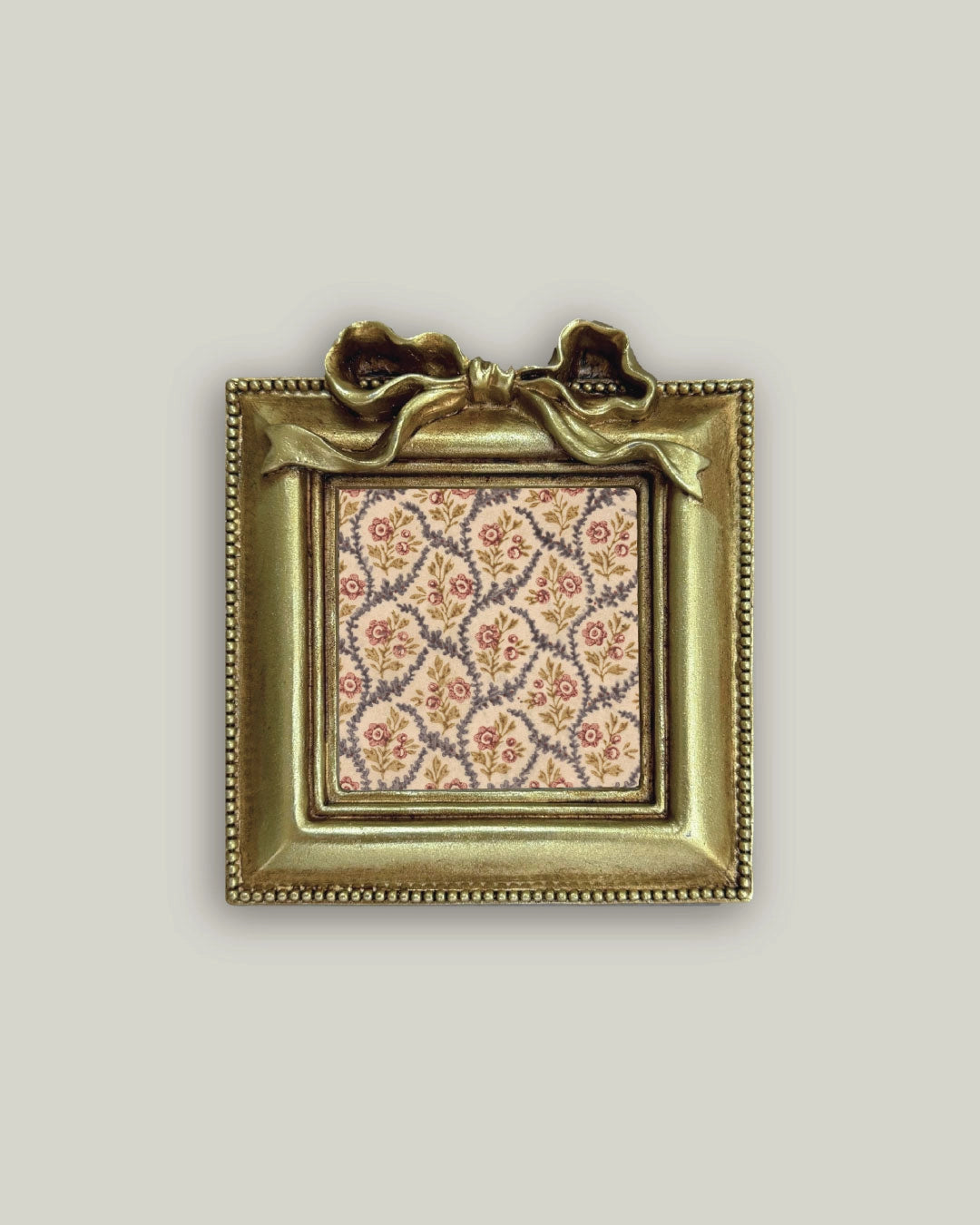 The Daisy Frame