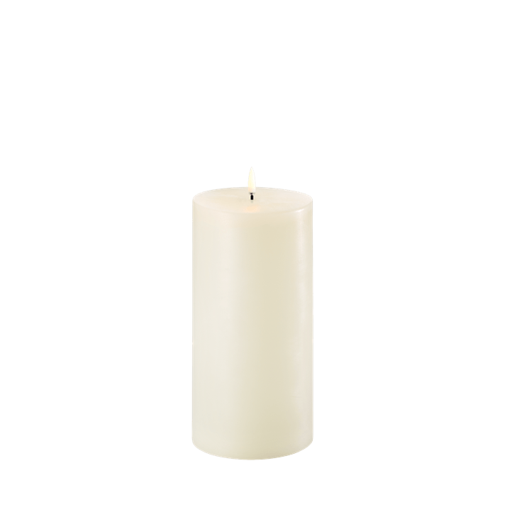 Uyuni Smooth Pillar Candle – Ivory