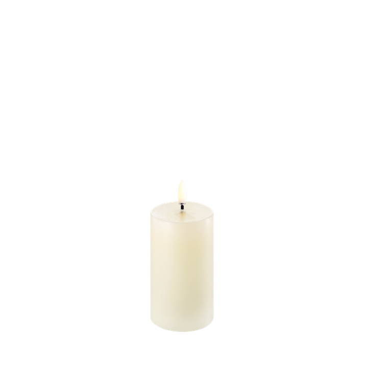Uyuni Smooth Pillar Candle – Ivory
