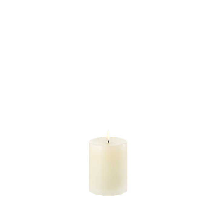 Uyuni Smooth Pillar Candle – Ivory